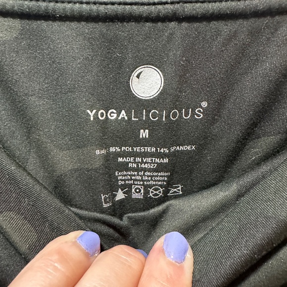 ⭐️SOLD⭐️ YOGALICIOUS Lux Supportive Waistband Ankle Leggings - Picture 6 of 7